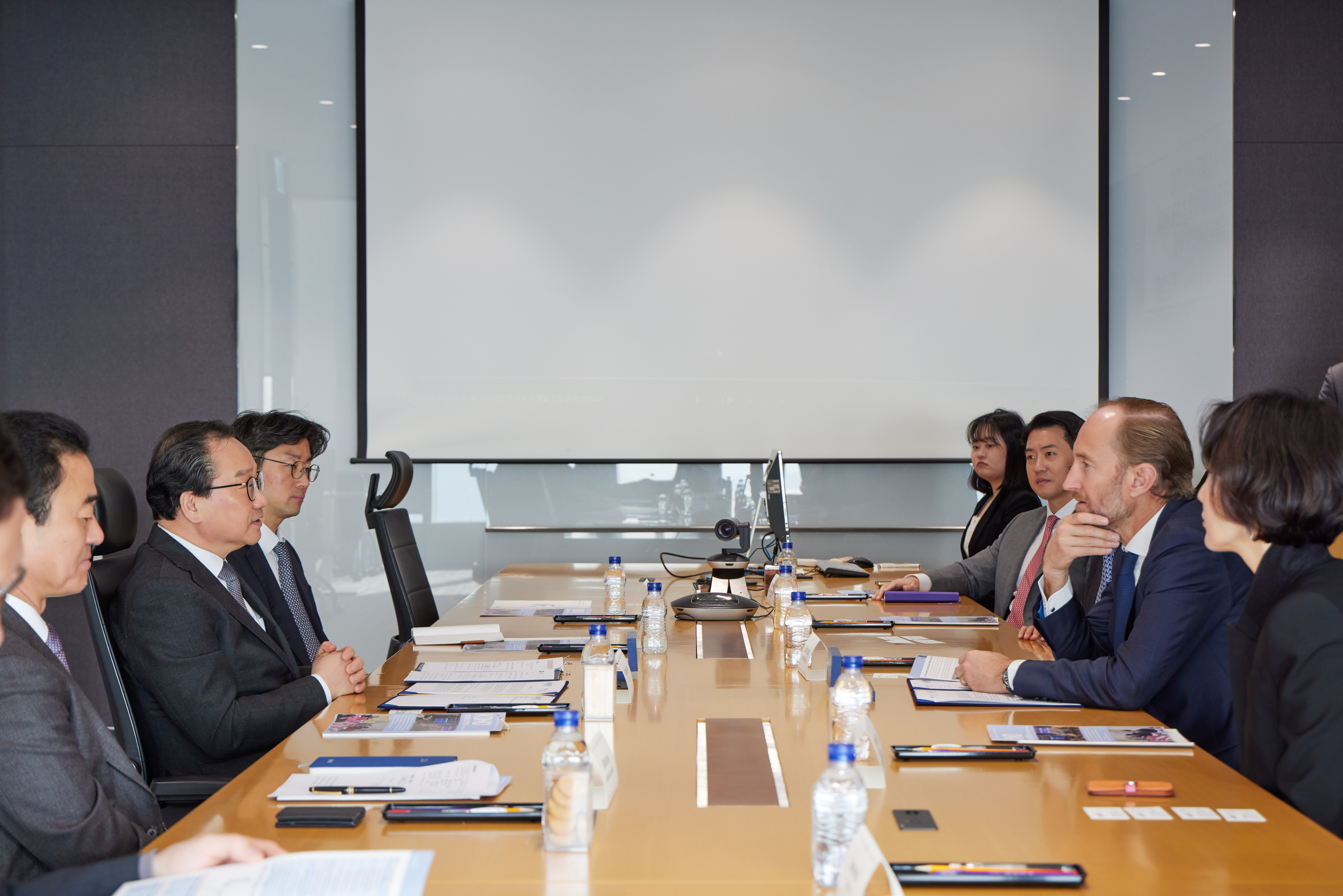 NATIXIS CIB-KIND 간 MOU 체결식 개최