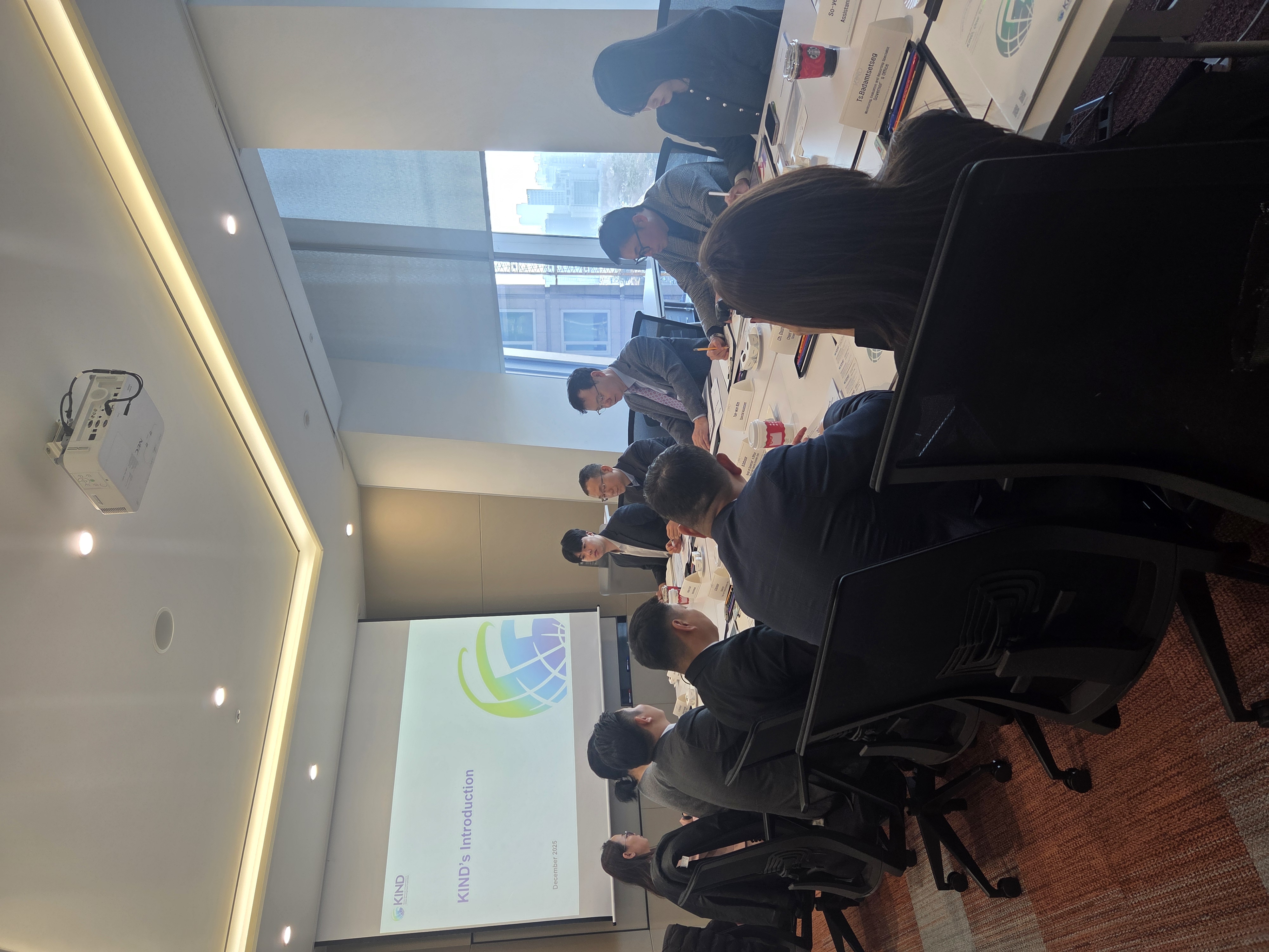 몽골 Agro-city 면담사진 3.jpg