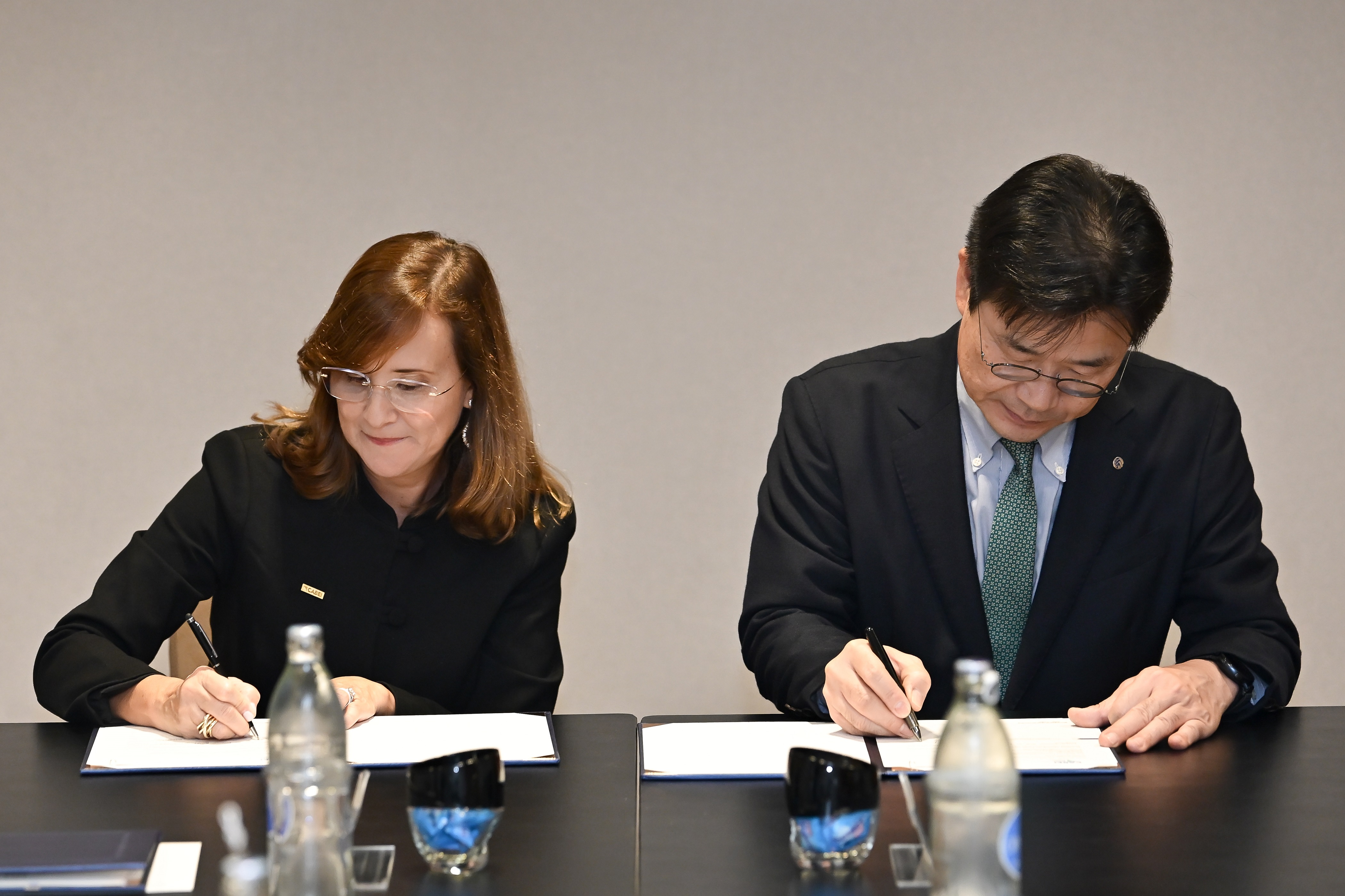 BCIE_KOREA Infrastructure MOU2-1.JPG