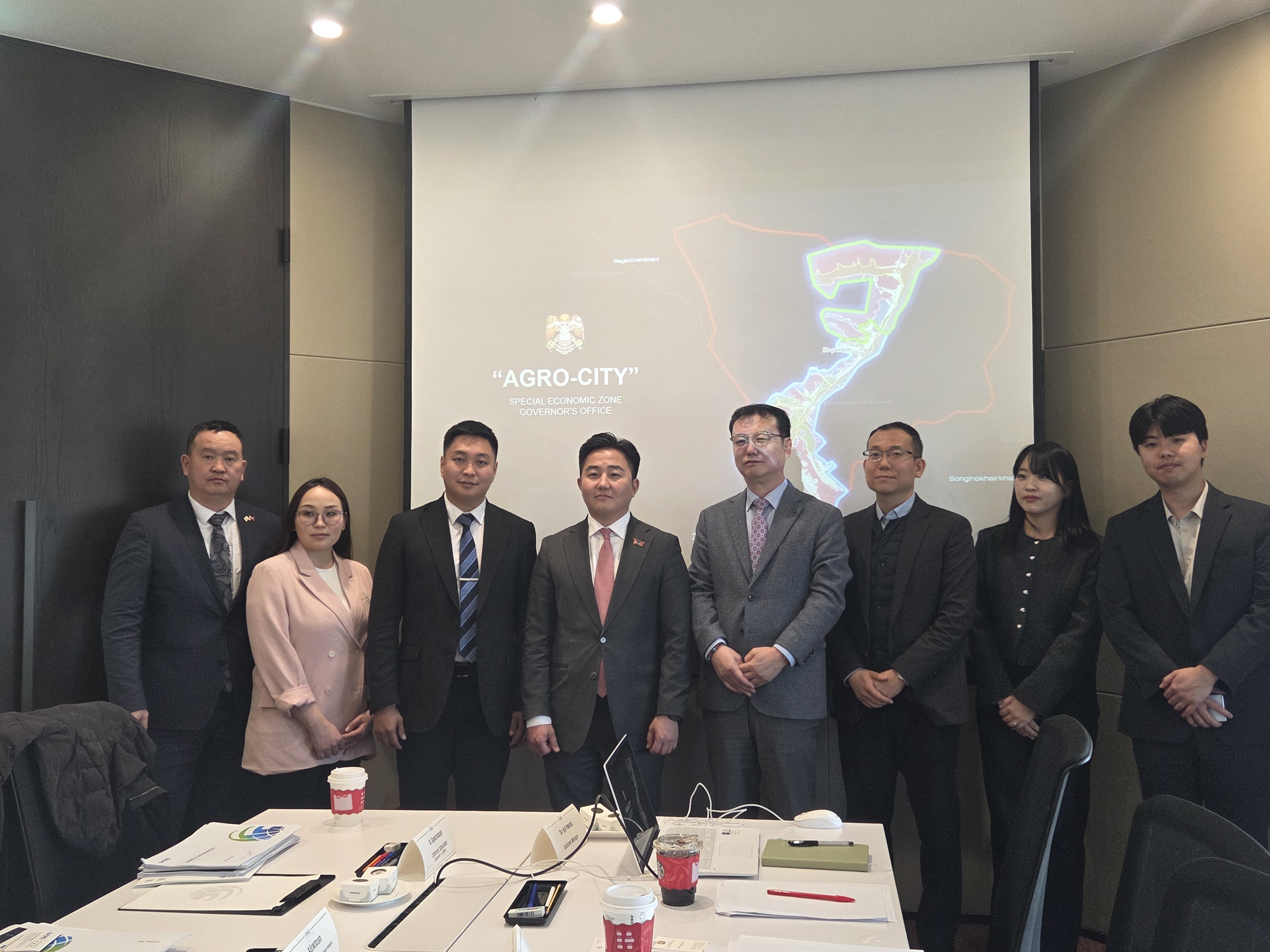 Meeting with the Delegation from Mongolia’s Agro-City Special Economic Zone