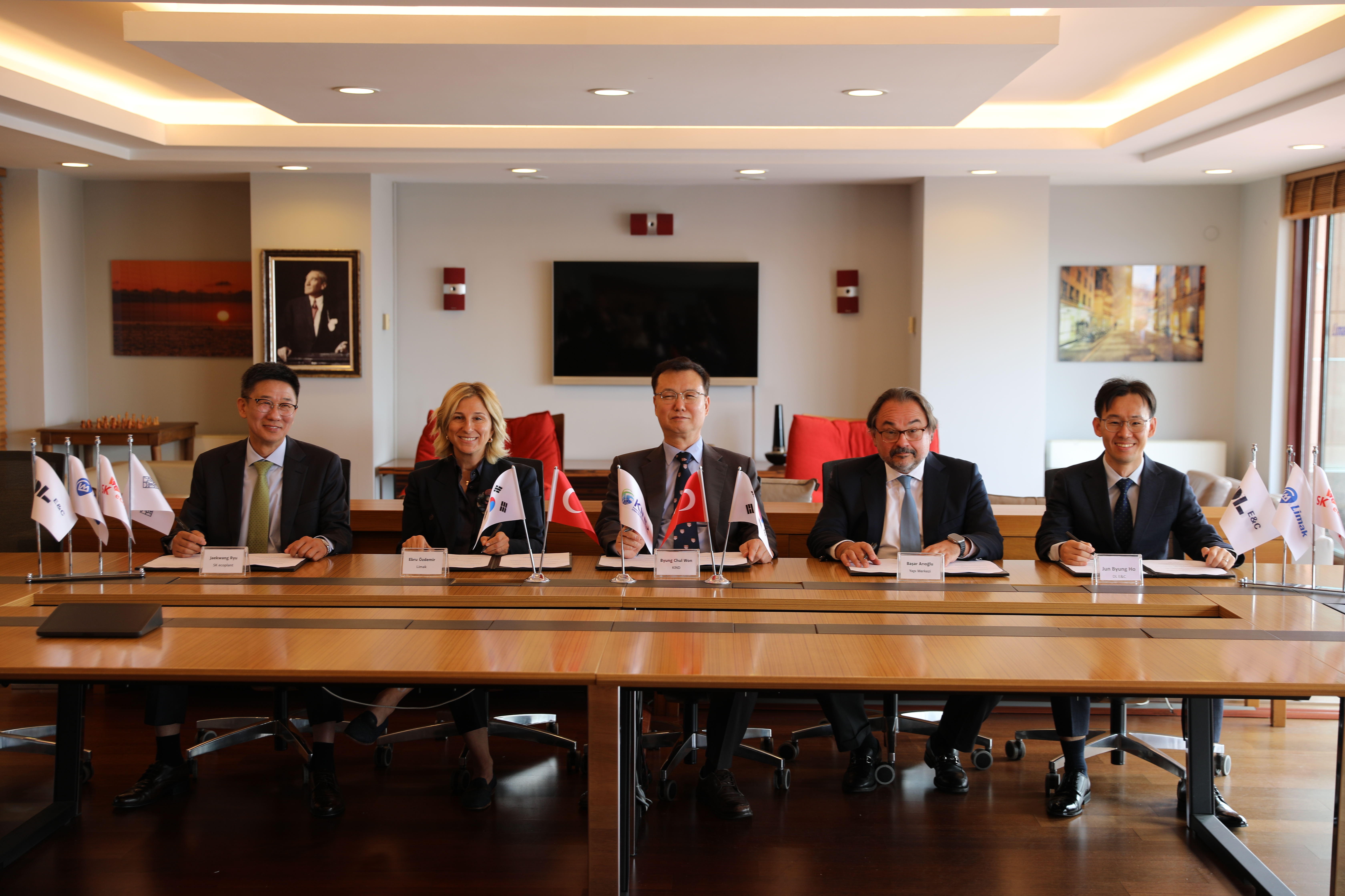 MOU Signing Ceremony for cooperation in Turkiye Canakkale extension work